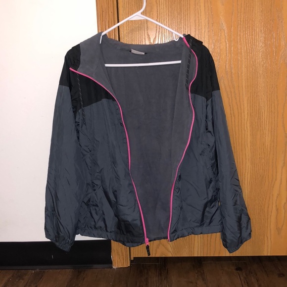 Columbia rain jacket - Picture 3 of 3